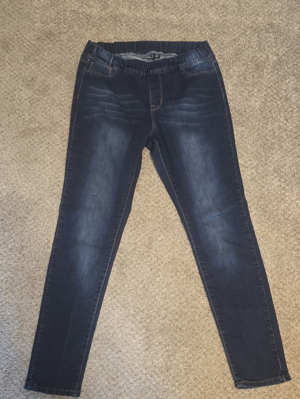 Cato Skinny Jeans in Dark Blue Wash